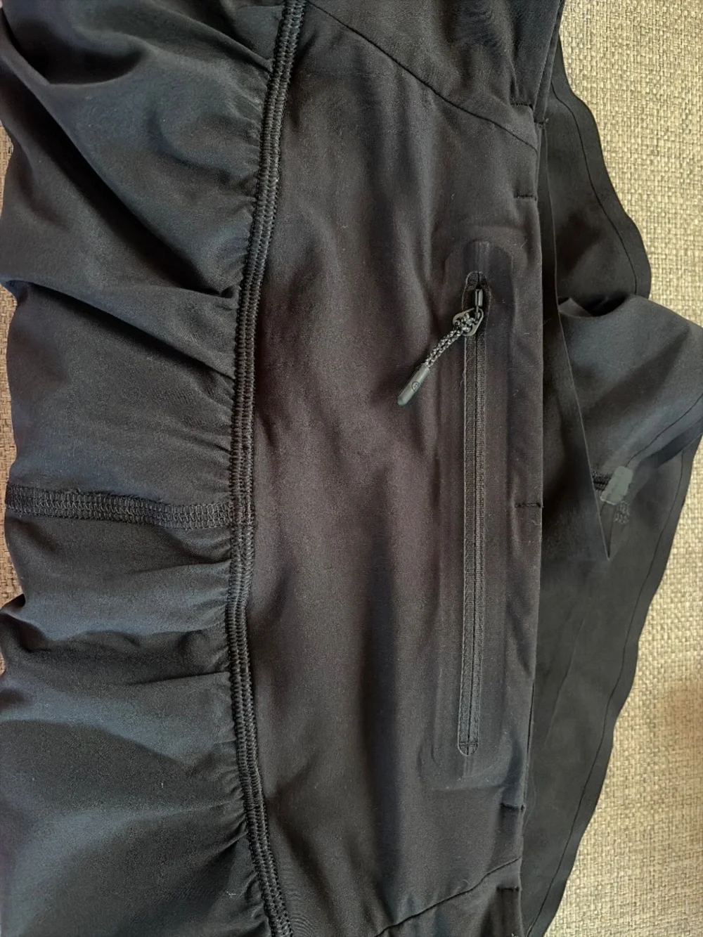 Lululemon Fast and Free high rise 3” with slit and zipper